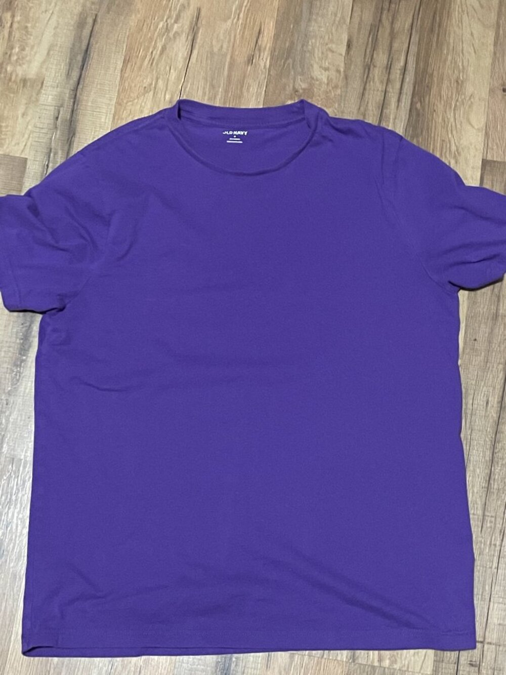 Old Navy Men’s Medium Purple Soft-Washed Crewneck T-Shirt